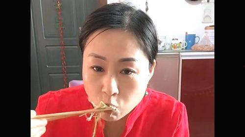 娱乐吃瓜酱网络好朋友,揭秘网络好朋友的背后故事 第1张 娱乐吃瓜酱网络好朋友,揭秘网络好朋友的背后故事 第1张